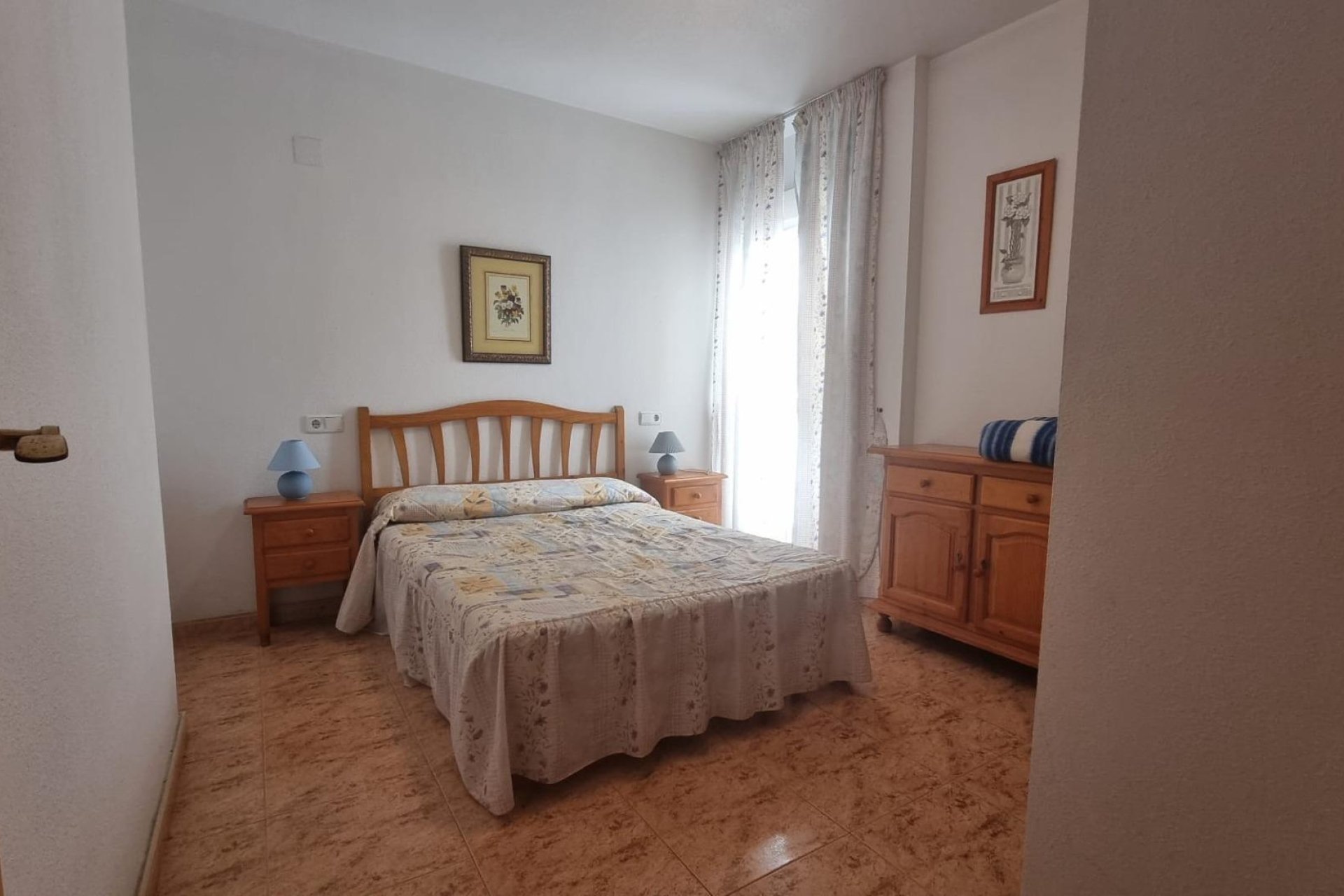 Herverkoop - Apartamento -
Torrevieja - Centro
