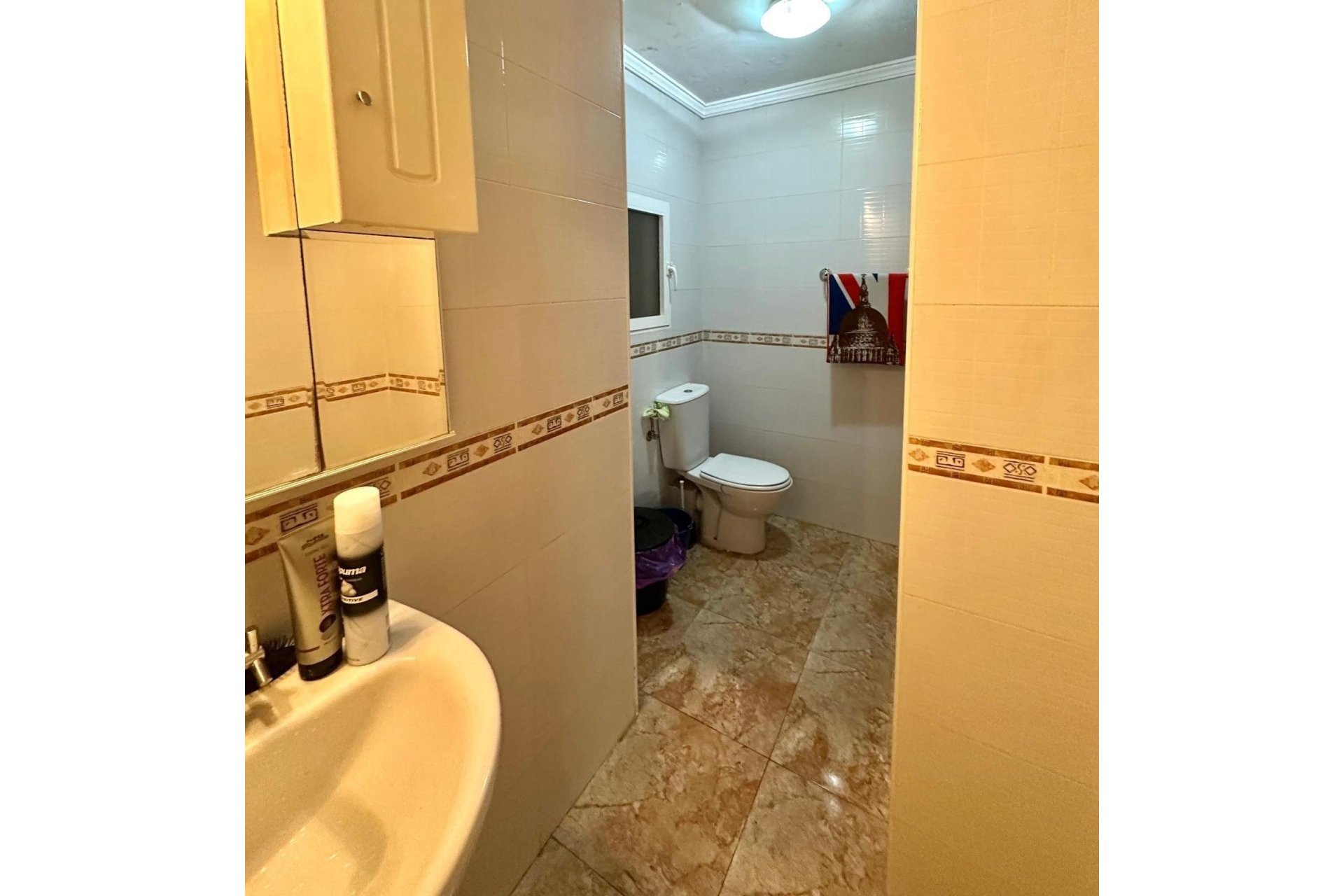 Herverkoop - Apartamento -
Torrevieja - Centro