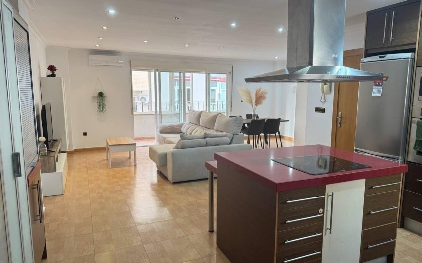 Herverkoop - Apartamento -
Torrevieja - Centro