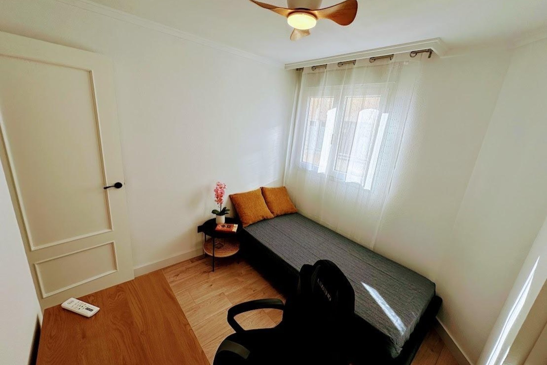 Herverkoop - Apartamento -
Torrevieja - Centro