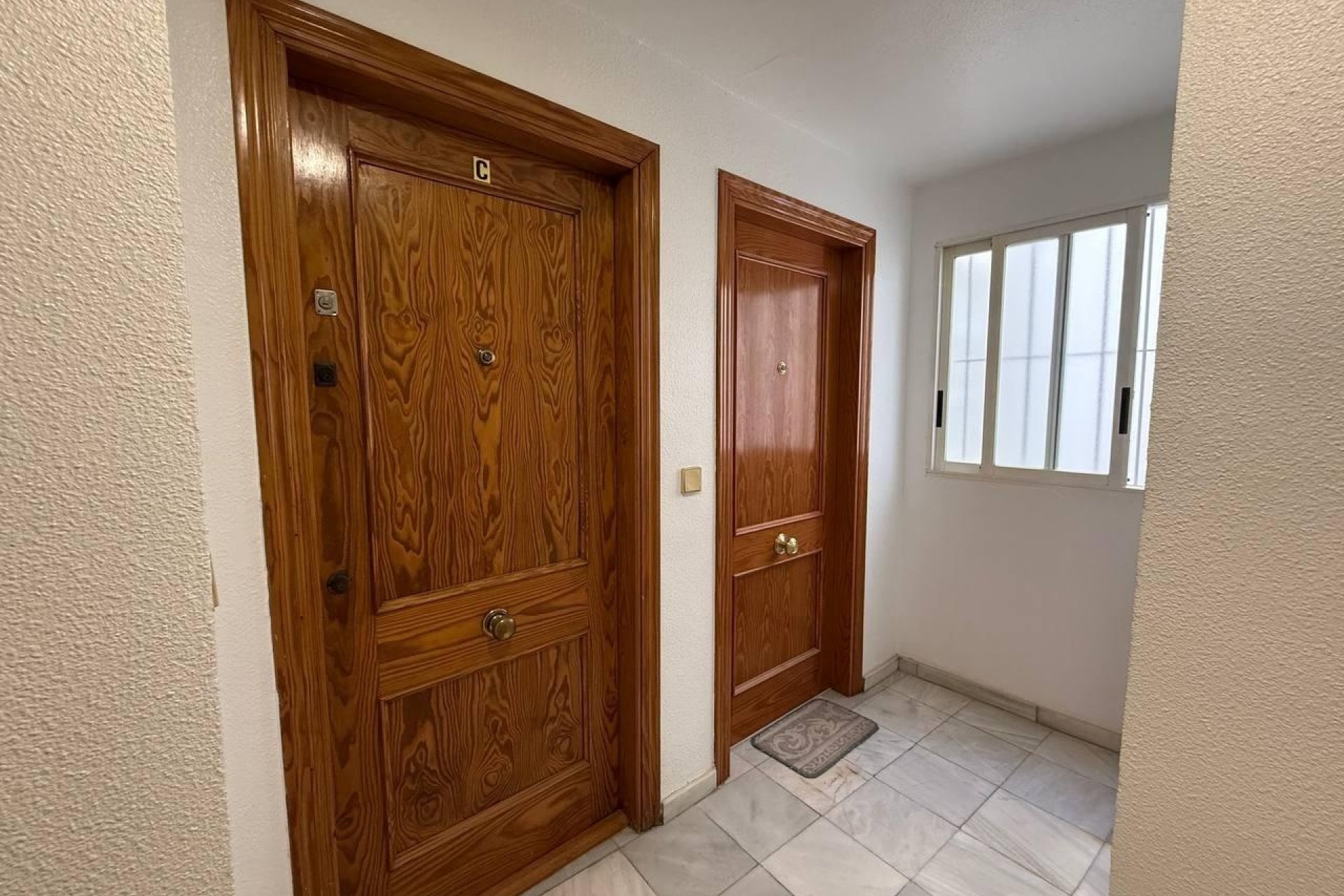 Herverkoop - Apartamento -
Torrevieja - Centro