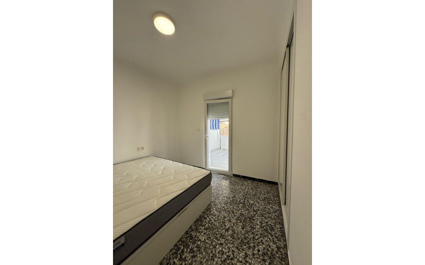 Herverkoop - Apartamento -
Torrevieja - Centro