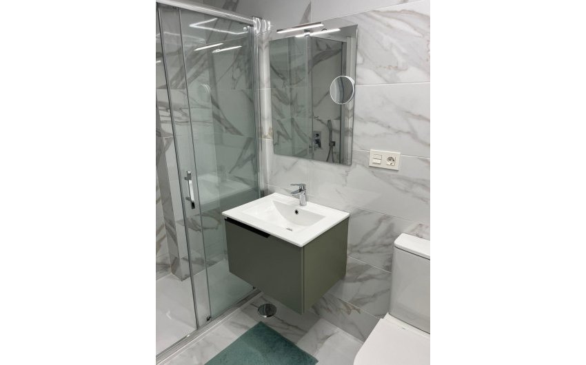 Herverkoop - Apartamento -
Torrevieja - Centro