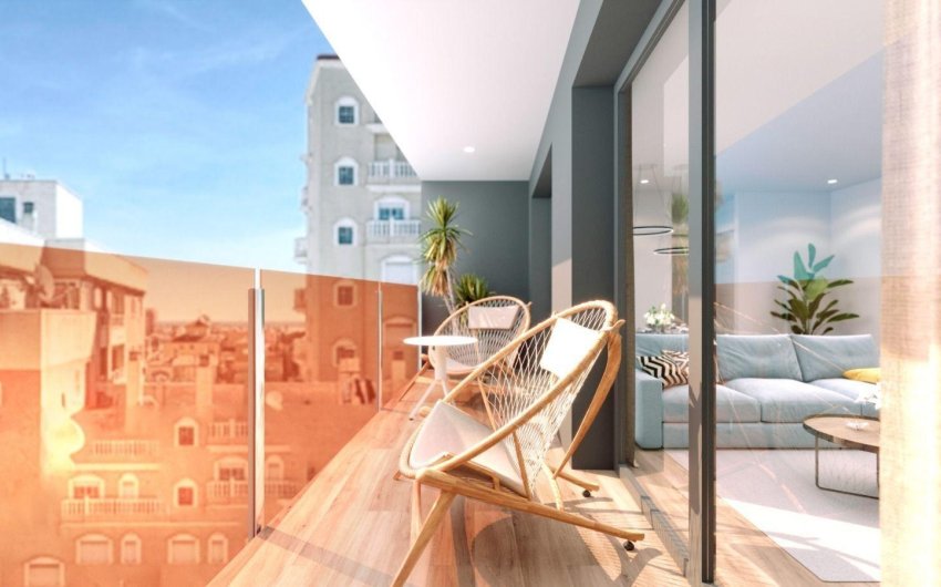 Herverkoop - Apartamento -
Torrevieja - Centro