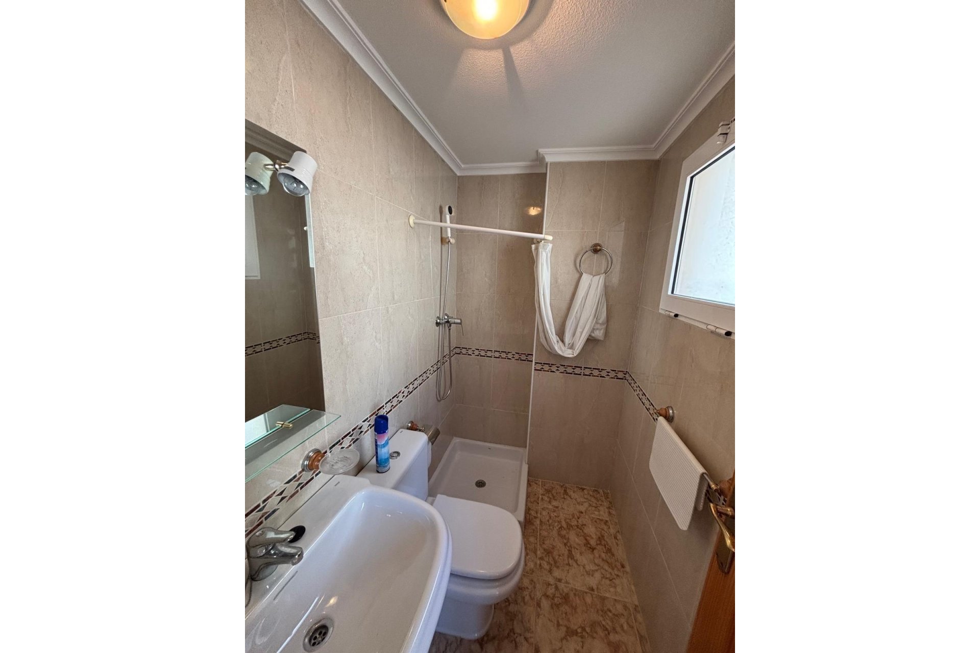 Herverkoop - Apartamento -
Torrevieja - Playa del Cura