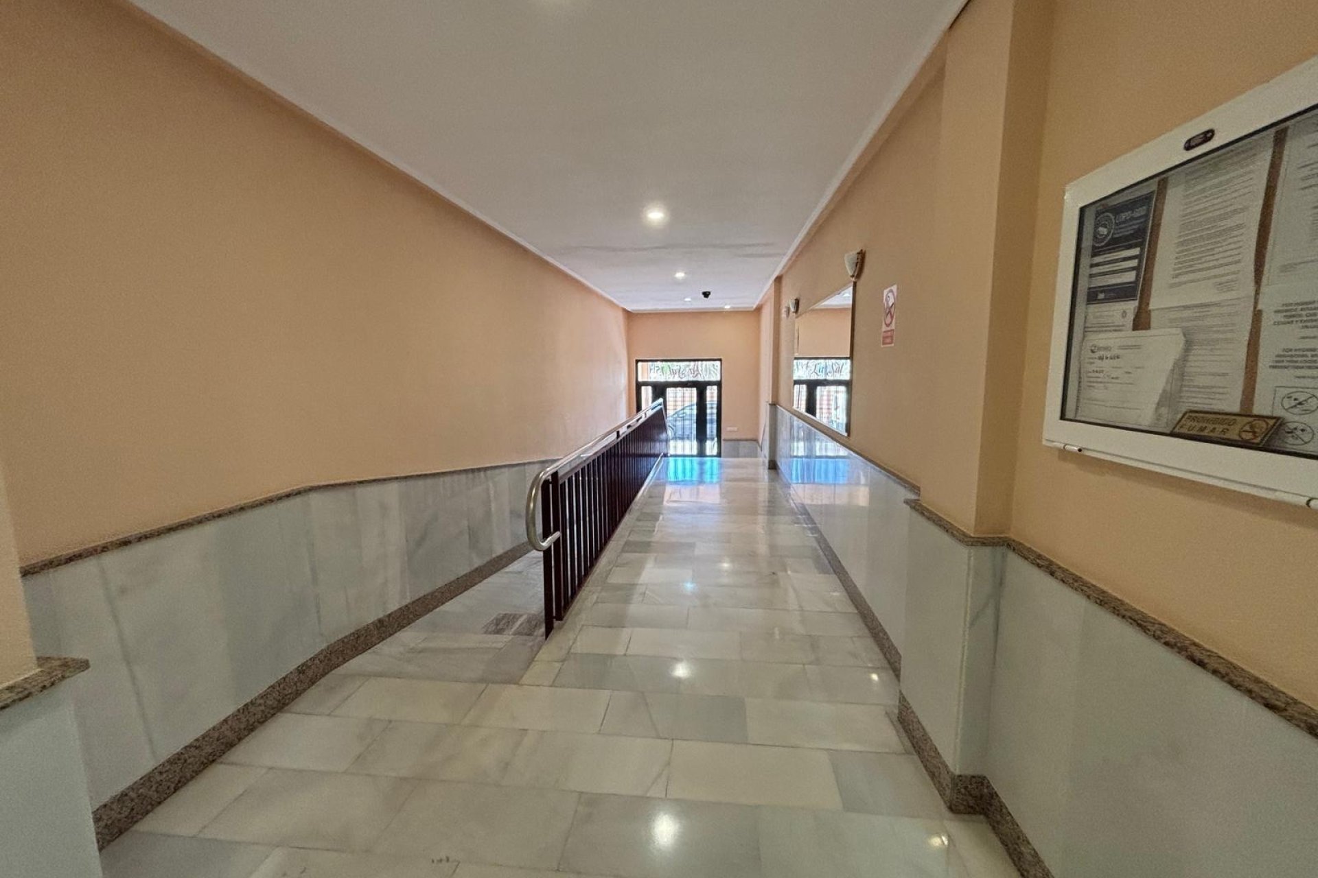Herverkoop - Apartamento -
Torrevieja - Playa del Cura