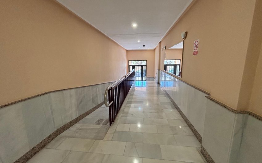 Herverkoop - Apartamento -
Torrevieja - Playa del Cura