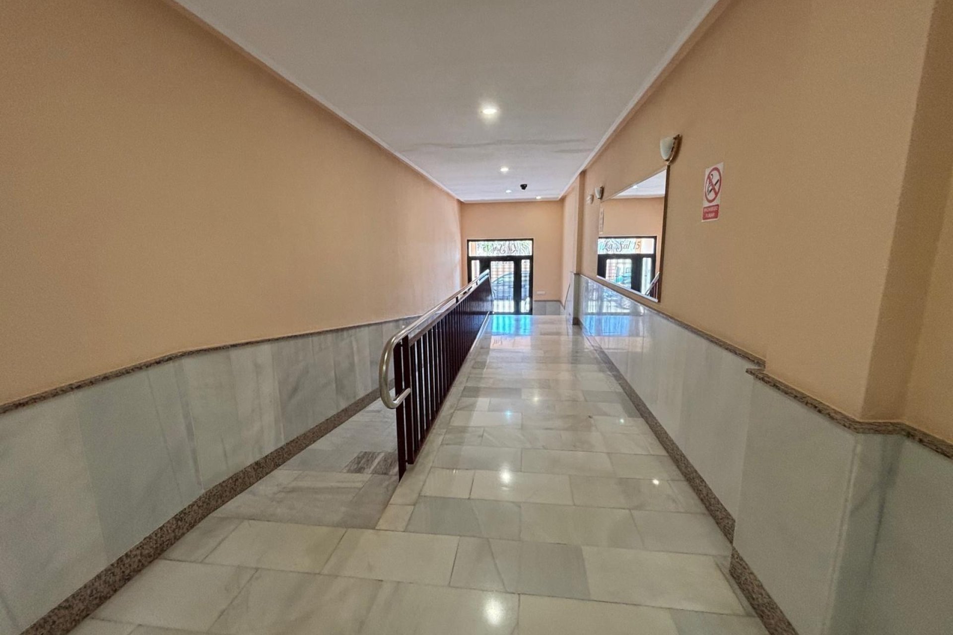 Herverkoop - Apartamento -
Torrevieja - Playa del Cura