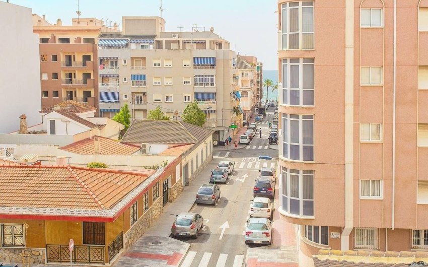 Herverkoop - Apartamento -
Torrevieja - Playa del Cura