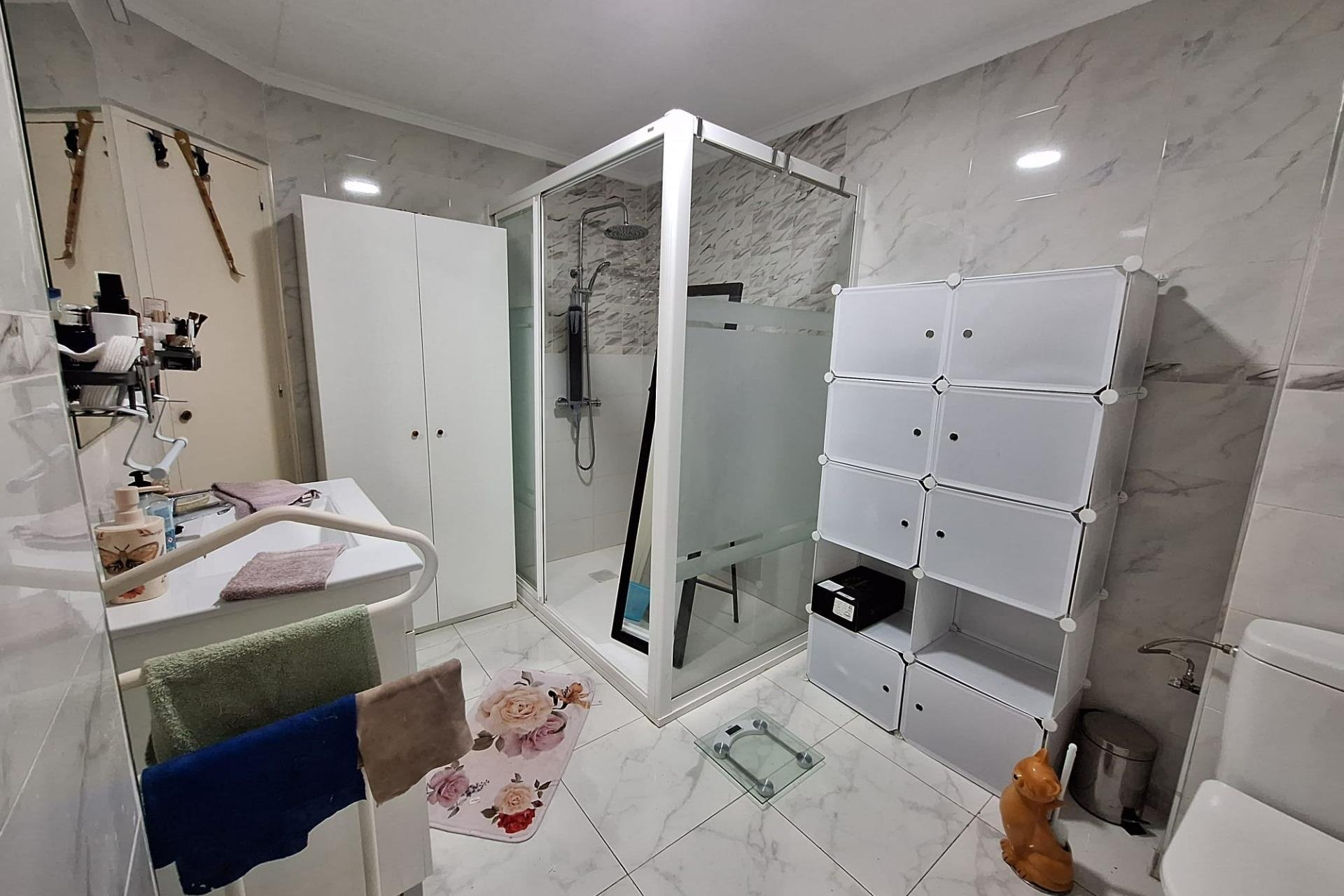 Herverkoop - Apartamento -
Torrevieja - Playa del Cura