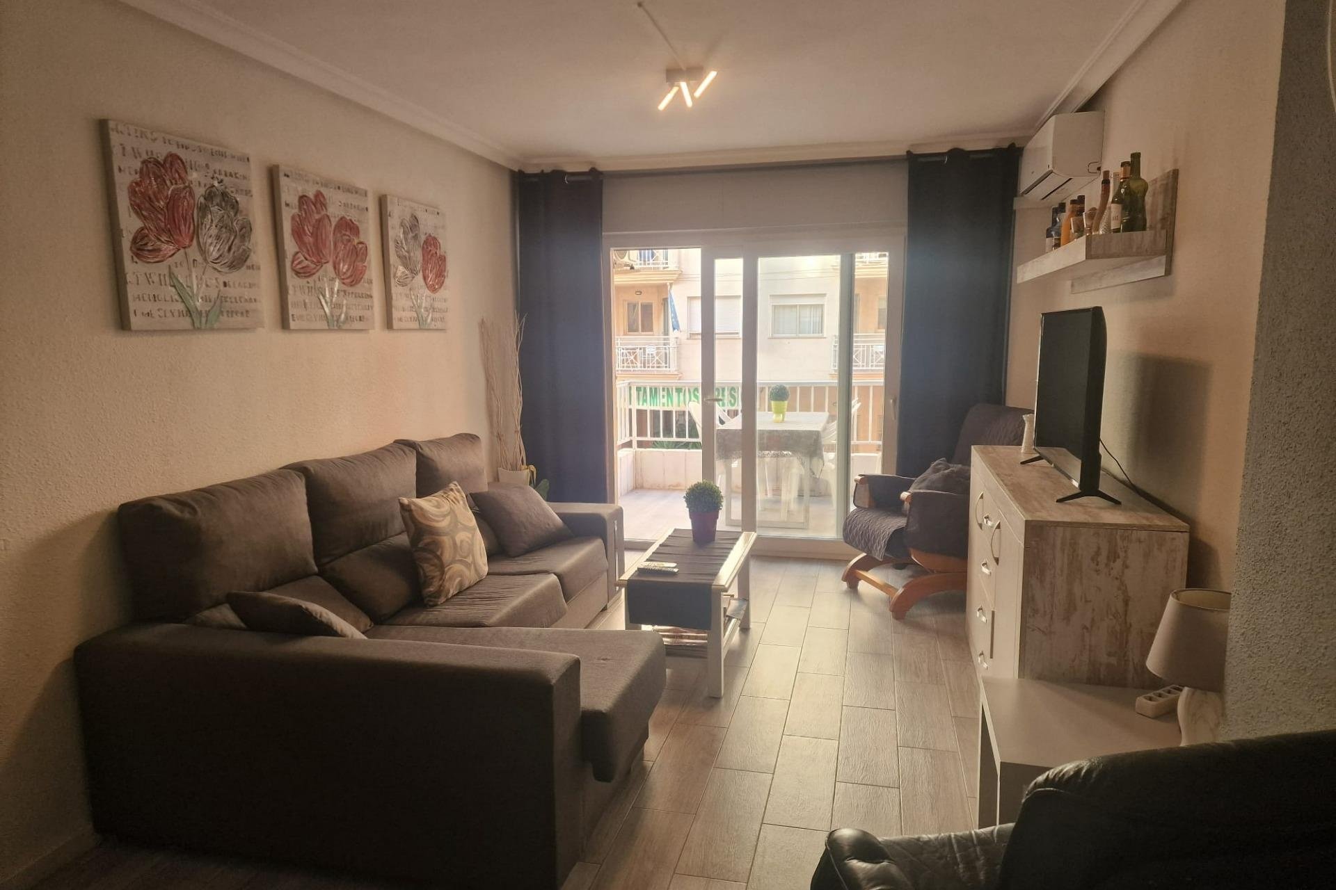 Herverkoop - Apartamento -
Torrevieja - Playa del Cura