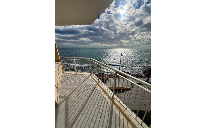 Herverkoop - Apartamento -
Torrevieja - Playa del Cura