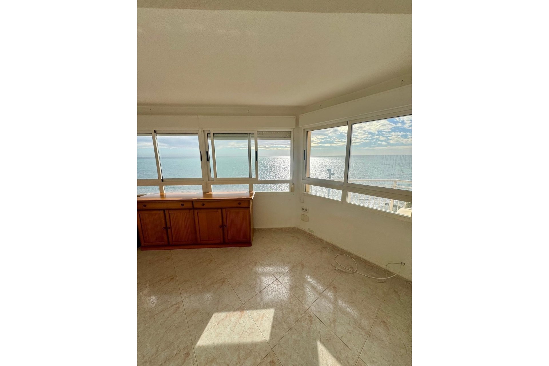 Herverkoop - Apartamento -
Torrevieja - Playa del Cura