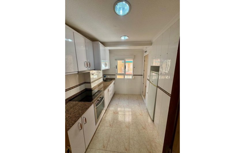 Herverkoop - Apartamento -
Torrevieja - Playa del Cura