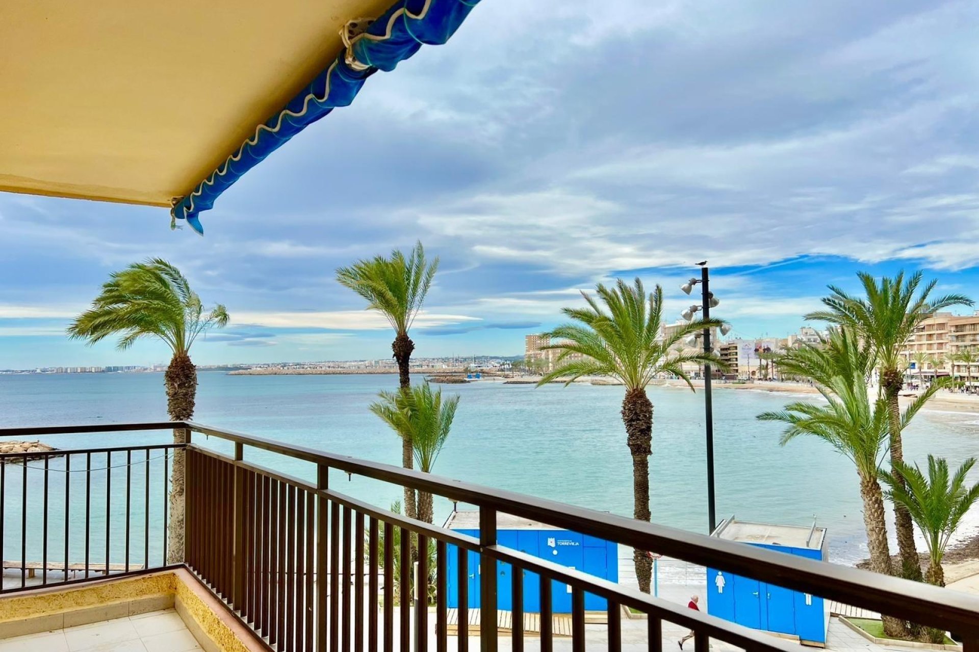Herverkoop - Apartamento -
Torrevieja - Playa del Cura