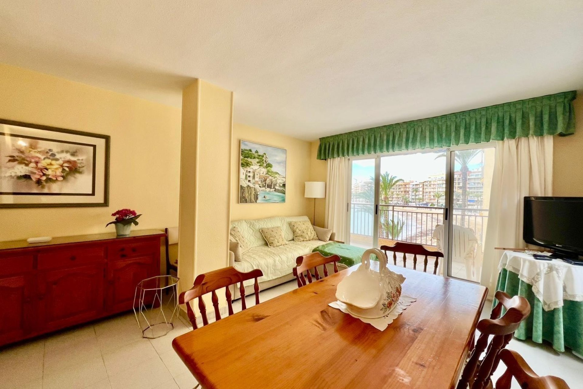 Herverkoop - Apartamento -
Torrevieja - Playa del Cura