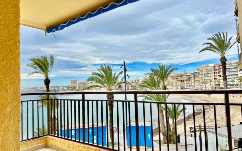 Herverkoop - Apartamento -
Torrevieja - Playa del Cura