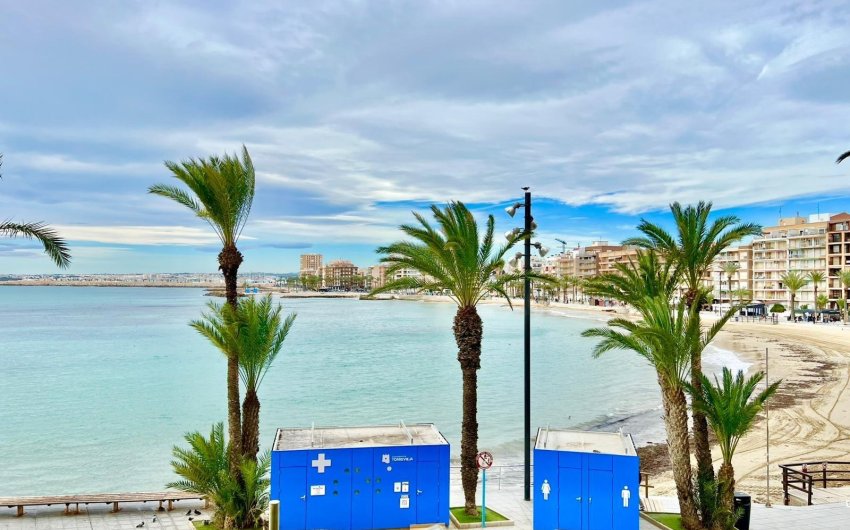 Herverkoop - Apartamento -
Torrevieja - Playa del Cura