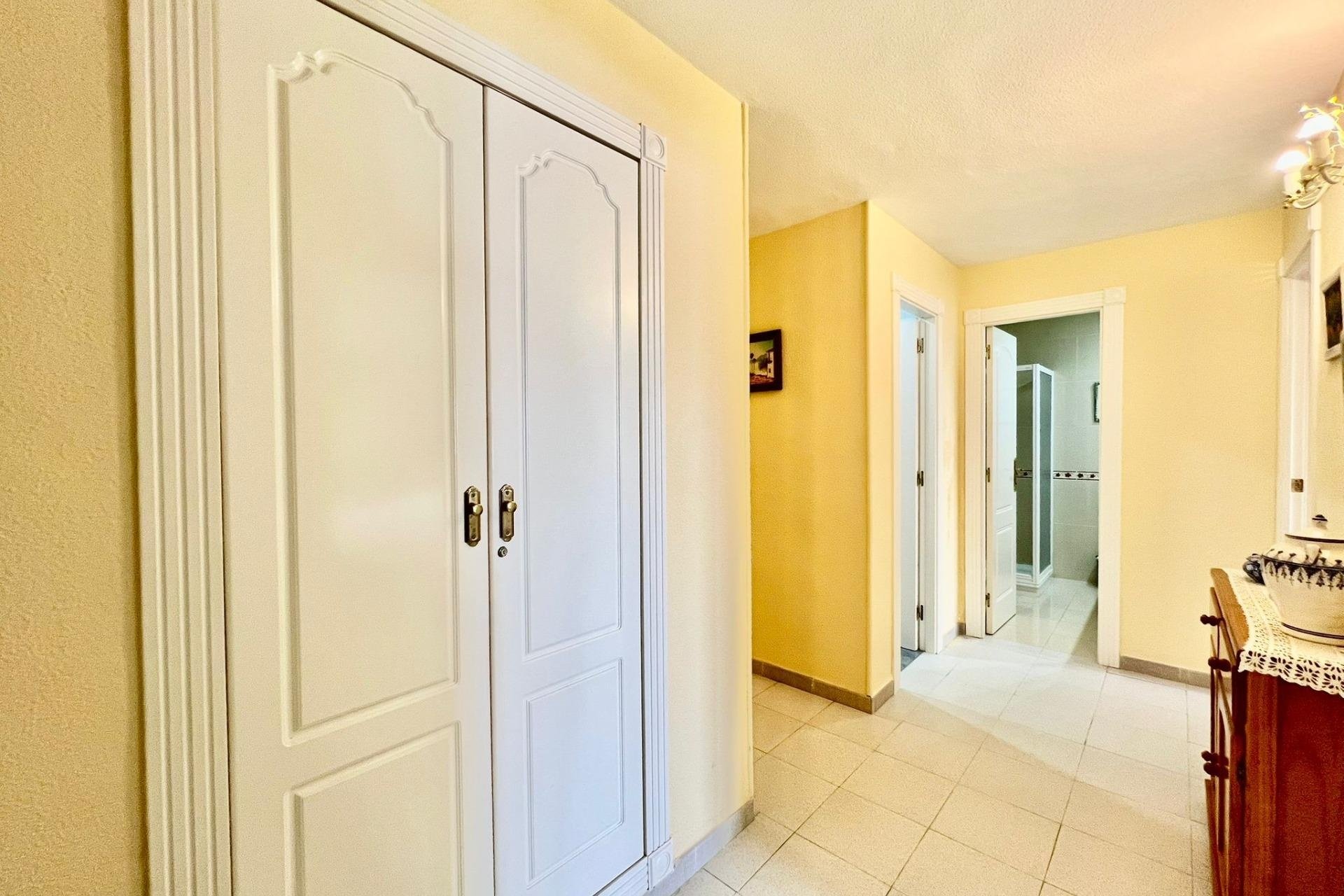 Herverkoop - Apartamento -
Torrevieja - Playa del Cura