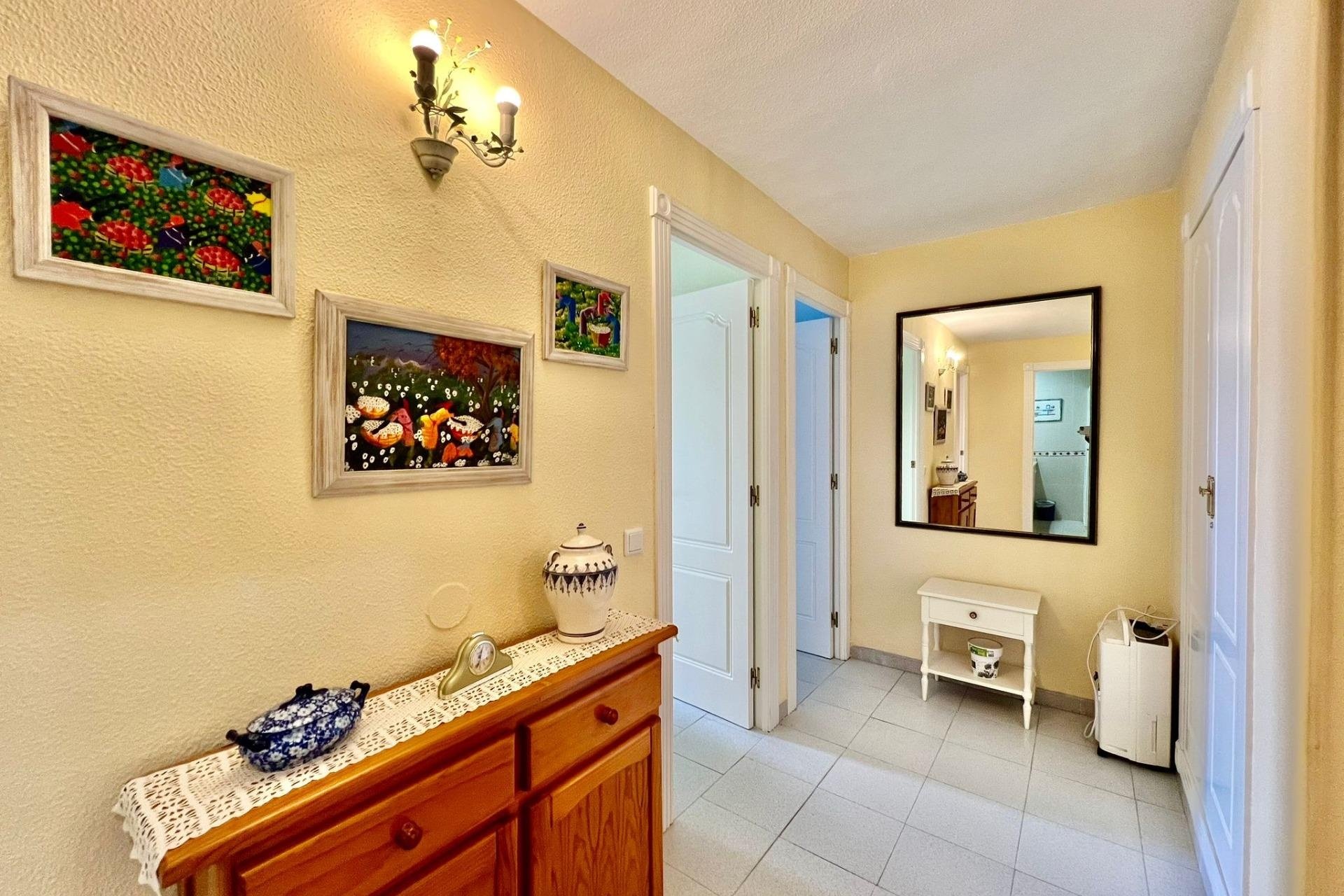 Herverkoop - Apartamento -
Torrevieja - Playa del Cura