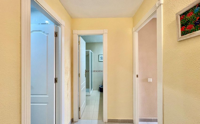 Herverkoop - Apartamento -
Torrevieja - Playa del Cura