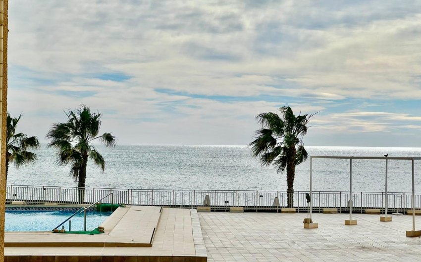 Herverkoop - Apartamento -
Torrevieja - Playa del Cura