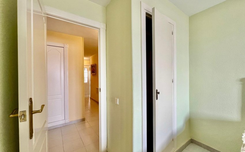 Herverkoop - Apartamento -
Torrevieja - Playa del Cura