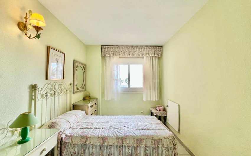 Herverkoop - Apartamento -
Torrevieja - Playa del Cura