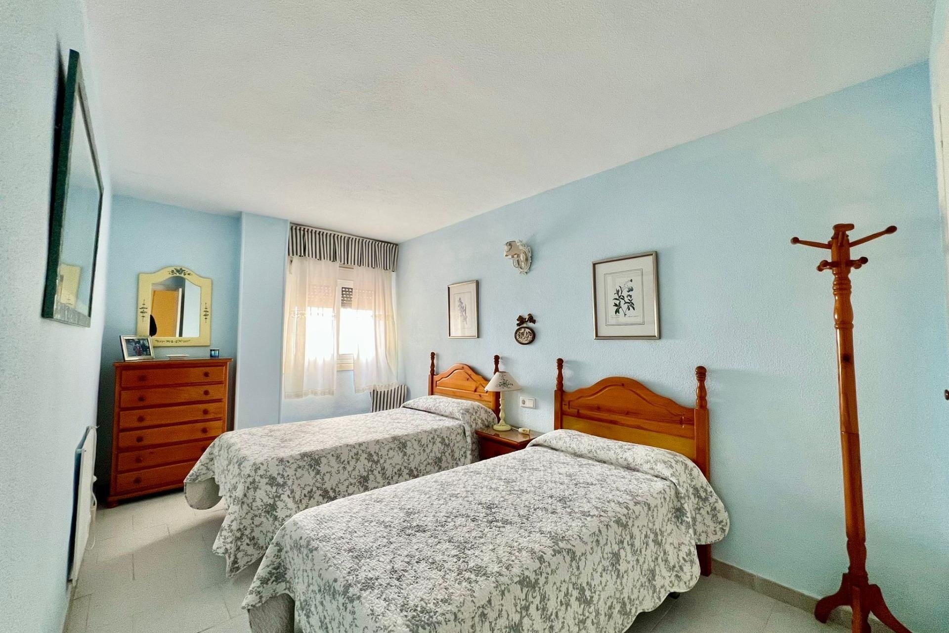 Herverkoop - Apartamento -
Torrevieja - Playa del Cura