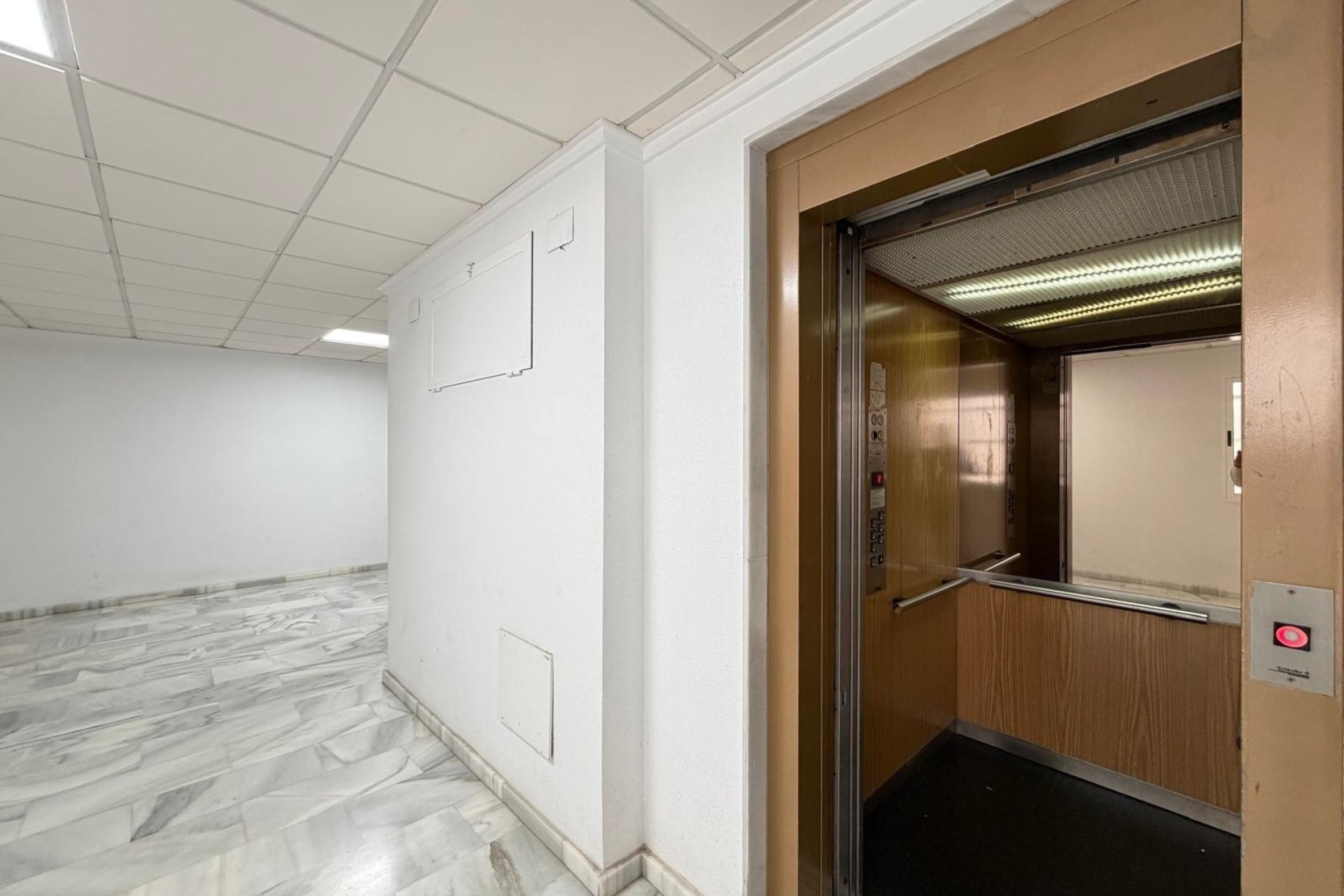Herverkoop - Apartamento -
Torrevieja - Playa del Cura