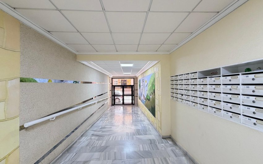 Herverkoop - Apartamento -
Torrevieja - Playa del Cura