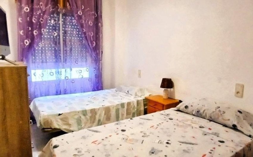 Herverkoop - Apartamento -
Torrevieja - Playa del Cura