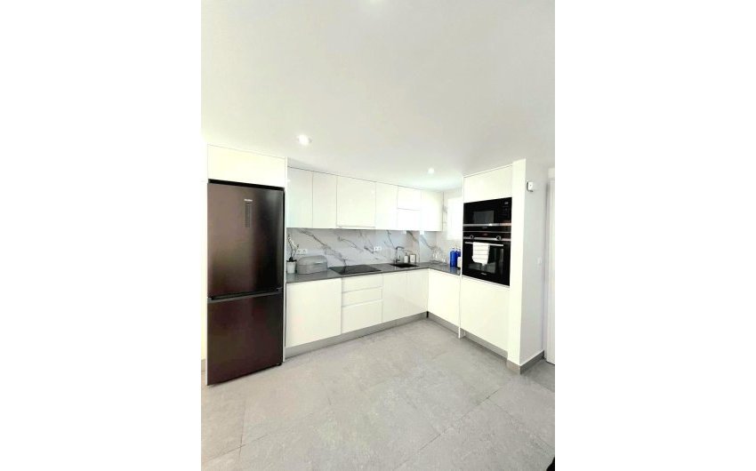 Herverkoop - Apartamento -
Torrevieja - Playa del Cura