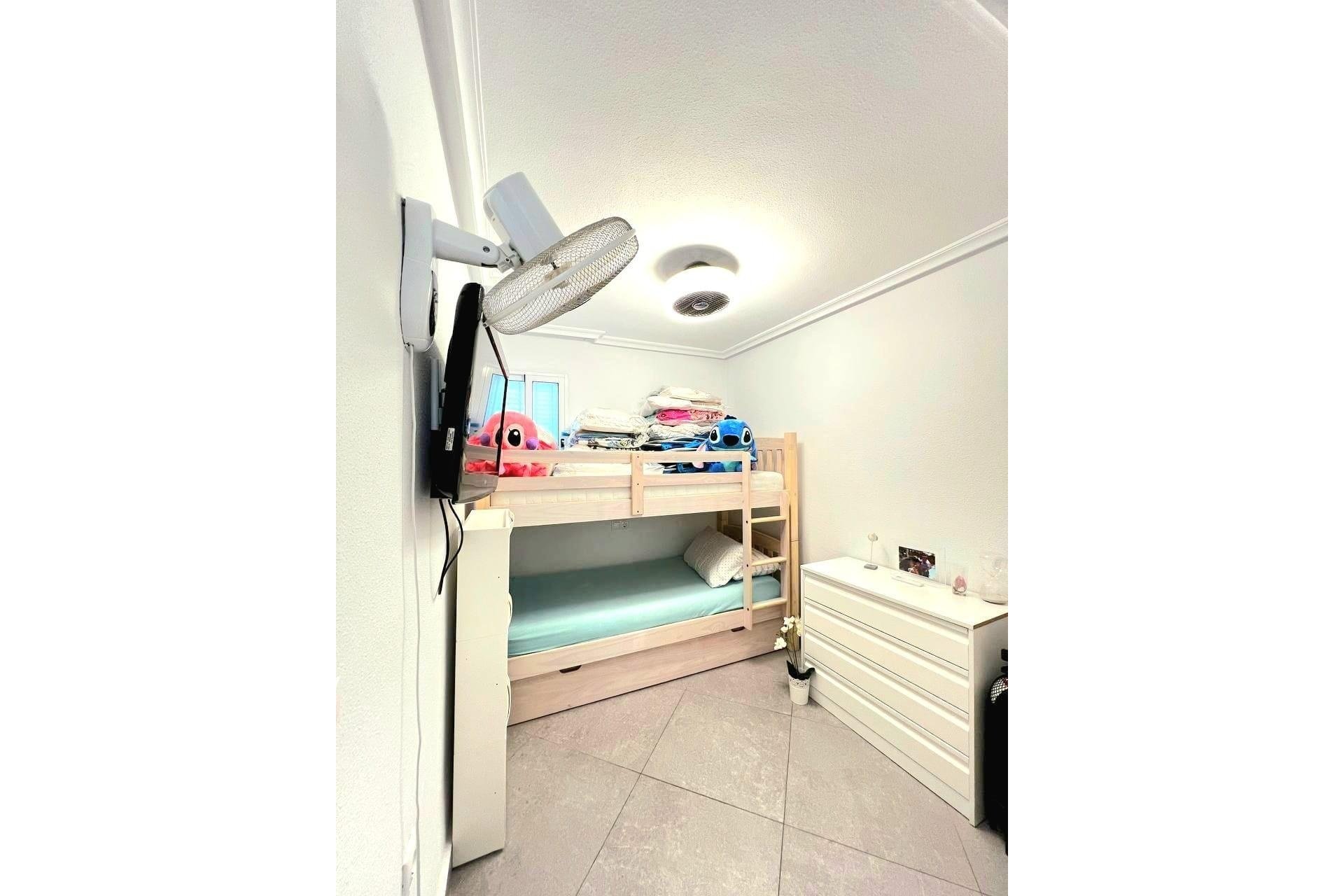 Herverkoop - Apartamento -
Torrevieja - Playa del Cura