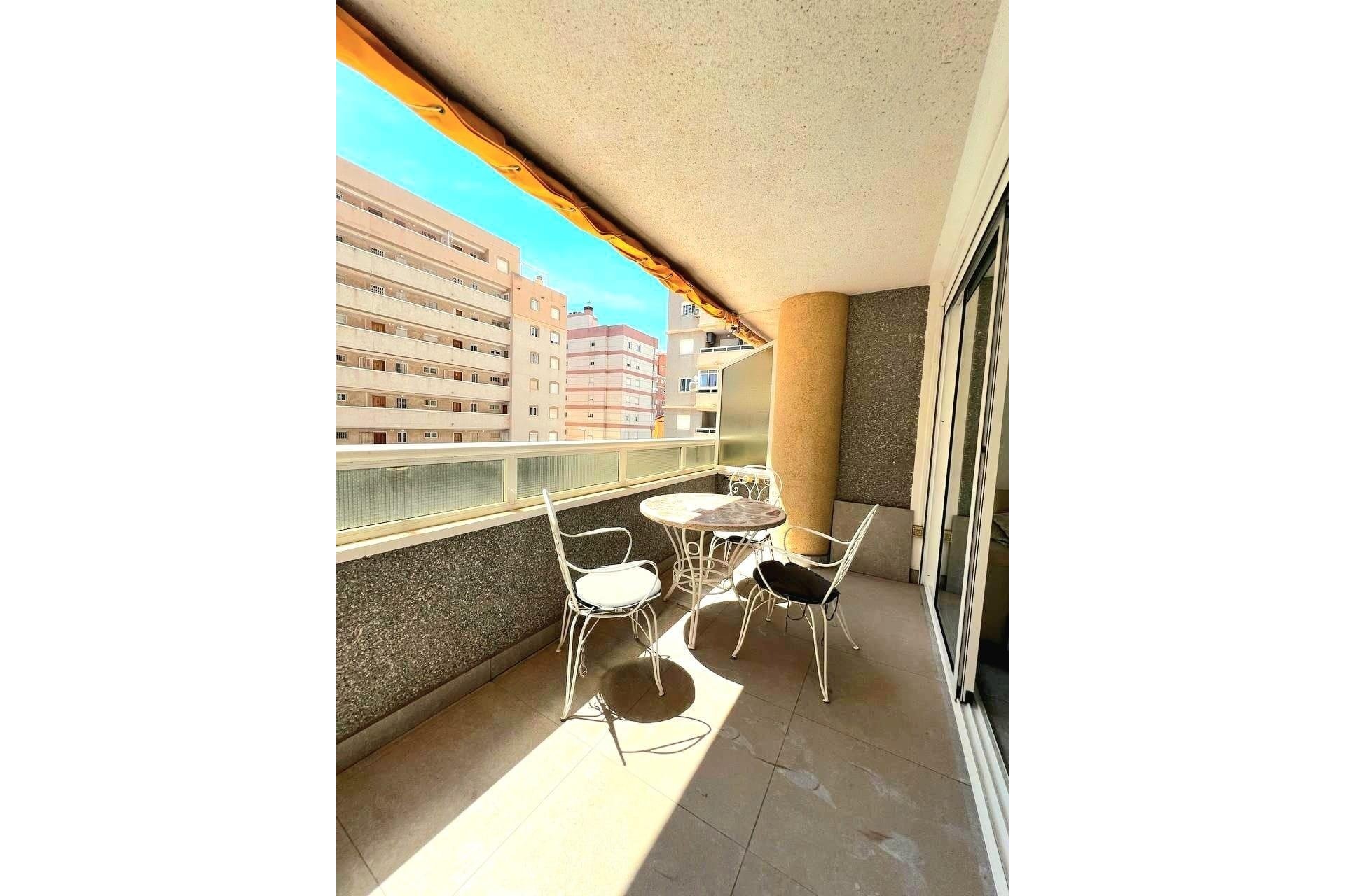Herverkoop - Apartamento -
Torrevieja - Playa del Cura