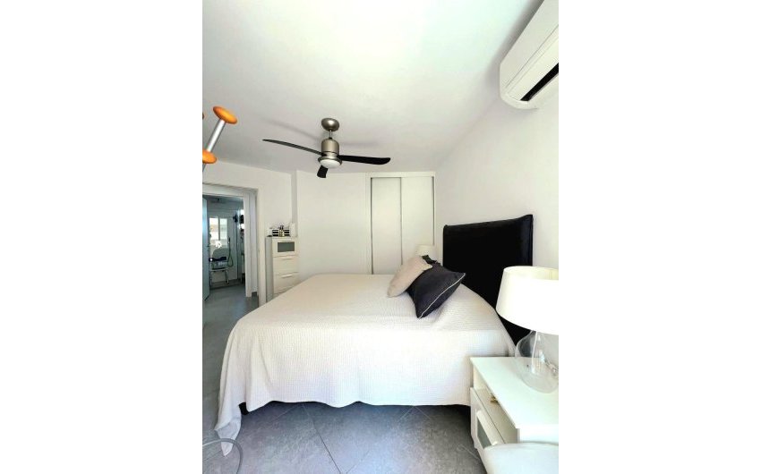 Herverkoop - Apartamento -
Torrevieja - Playa del Cura