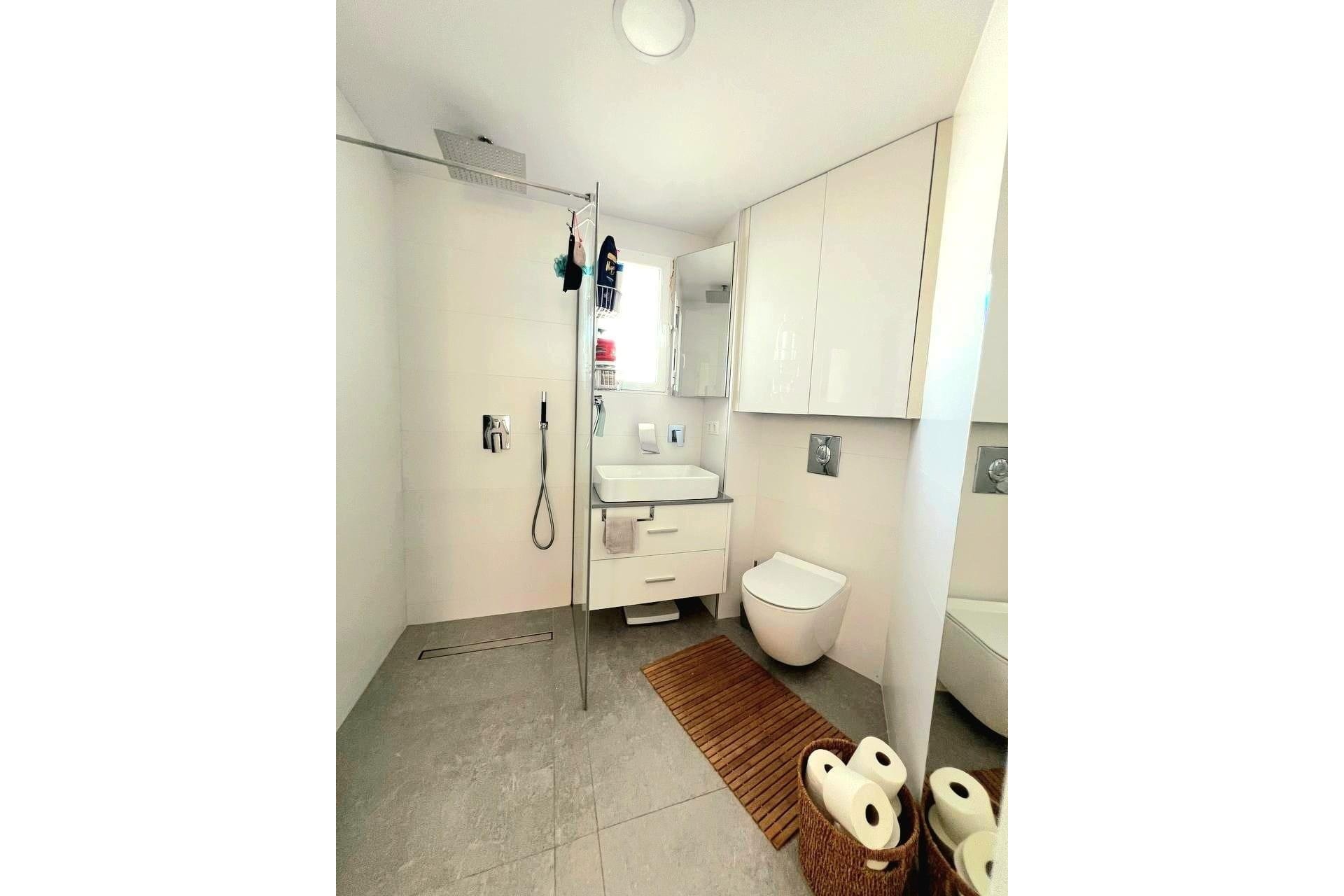 Herverkoop - Apartamento -
Torrevieja - Playa del Cura