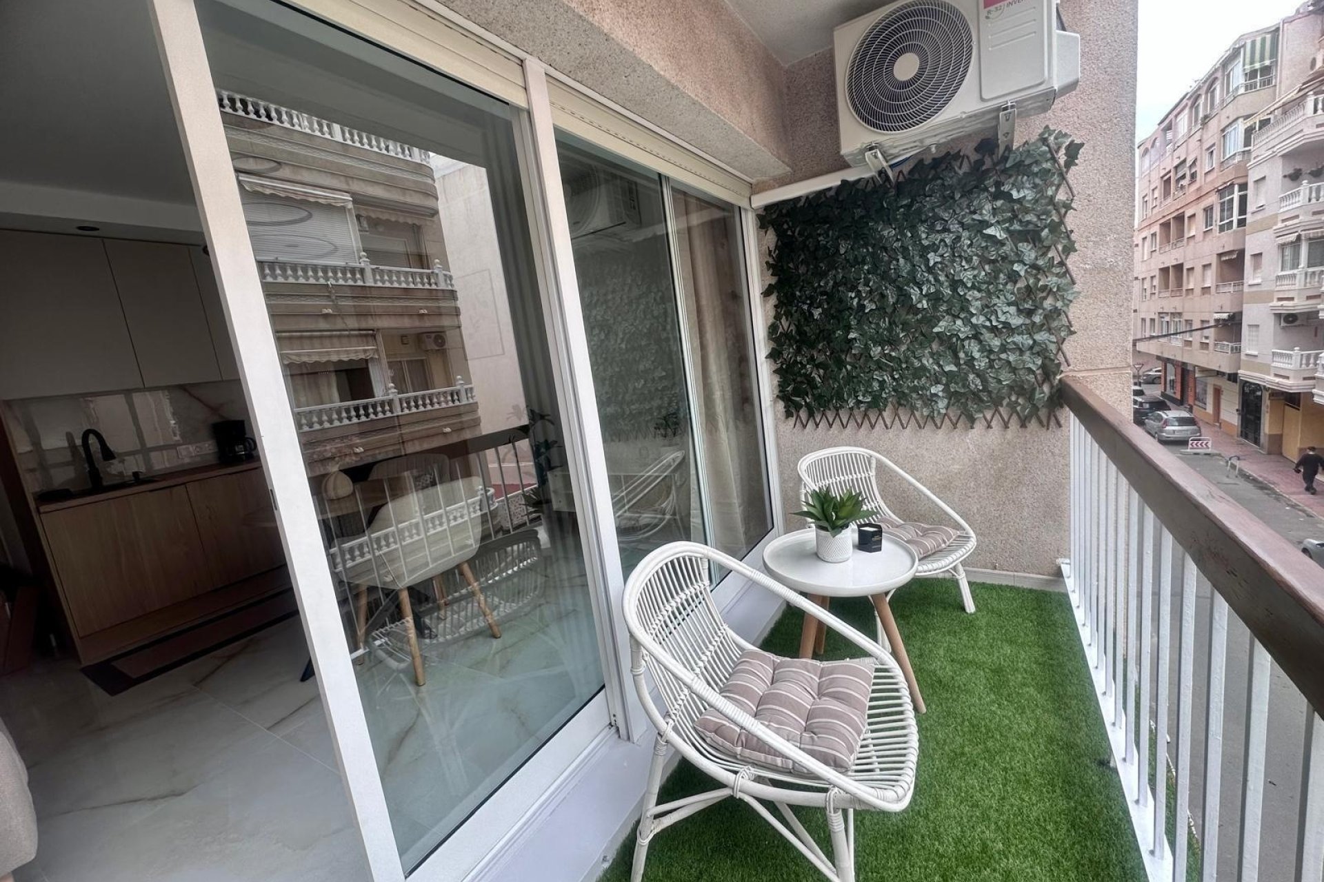 Herverkoop - Apartamento -
Torrevieja - Playa del Cura