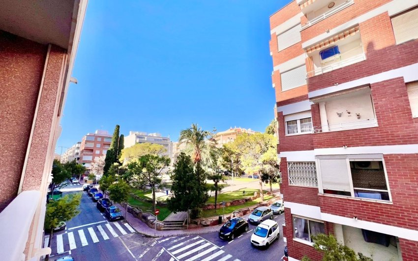 Herverkoop - Apartamento -
Torrevieja - Playa del Cura