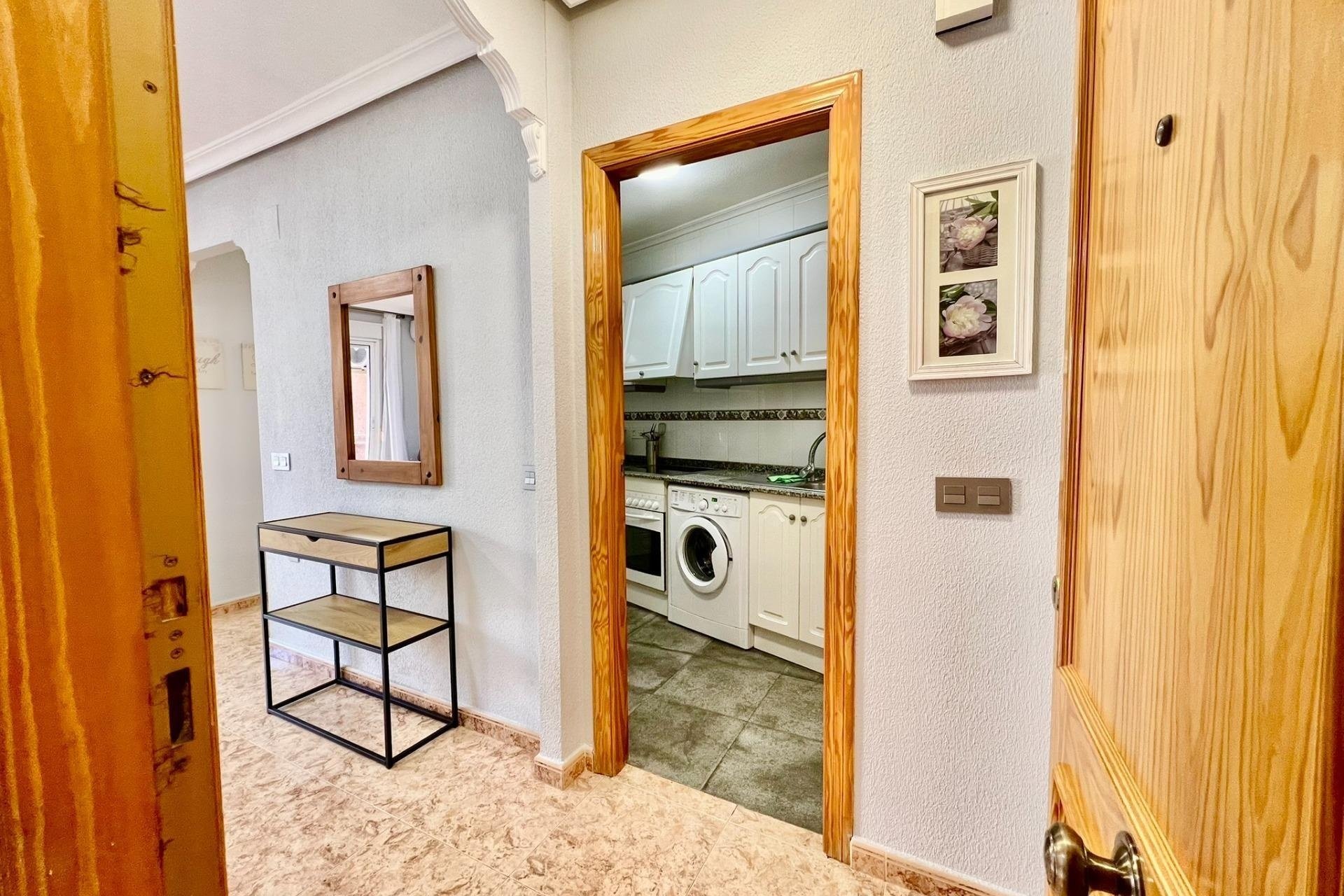 Herverkoop - Apartamento -
Torrevieja - Playa del Cura