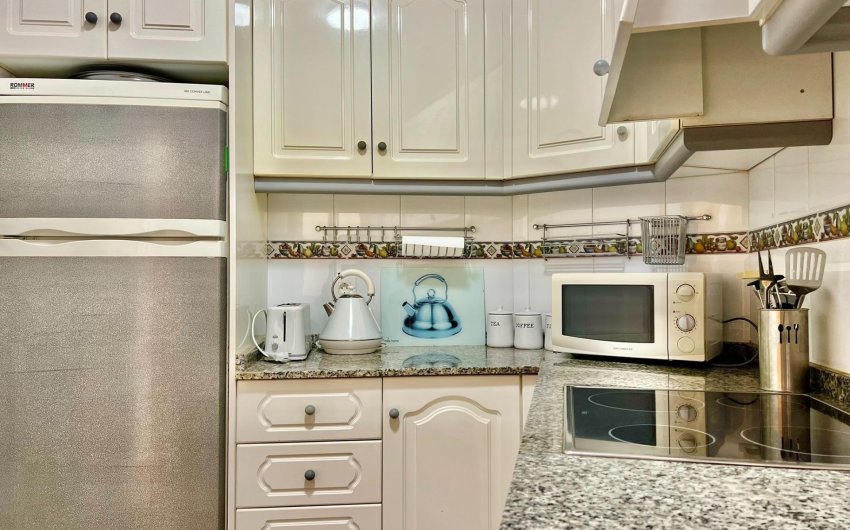 Herverkoop - Apartamento -
Torrevieja - Playa del Cura