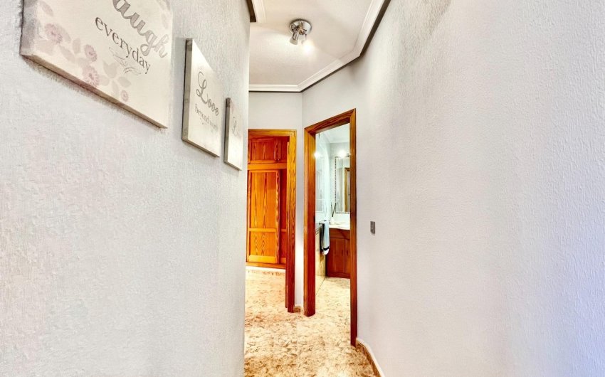 Herverkoop - Apartamento -
Torrevieja - Playa del Cura