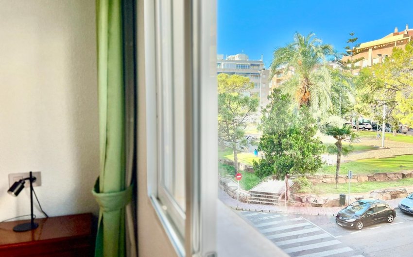Herverkoop - Apartamento -
Torrevieja - Playa del Cura