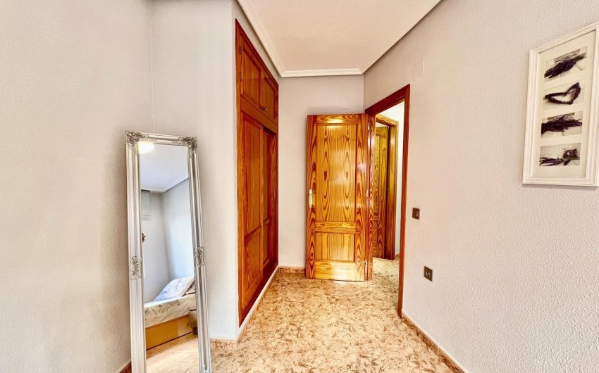Herverkoop - Apartamento -
Torrevieja - Playa del Cura
