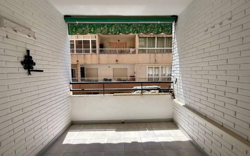 Herverkoop - Apartamento -
Torrevieja - Playa del Cura