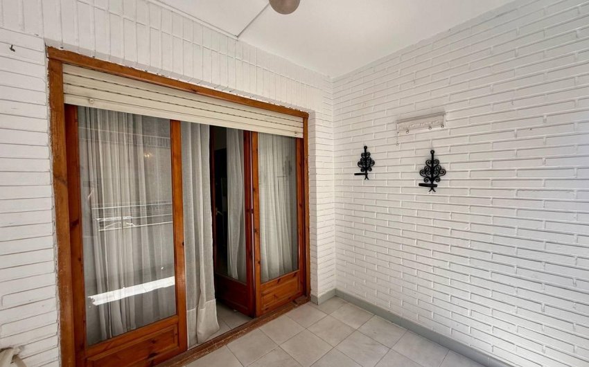 Herverkoop - Apartamento -
Torrevieja - Playa del Cura