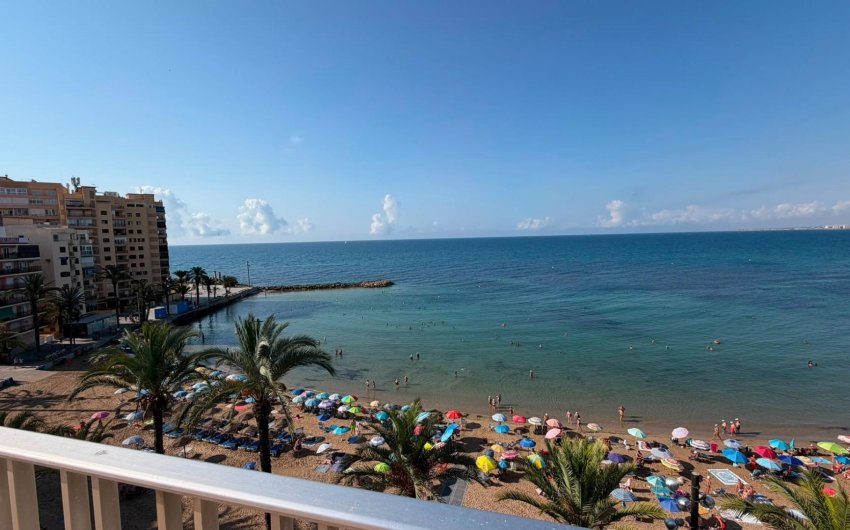 Herverkoop - Apartamento -
Torrevieja - Playa del Cura