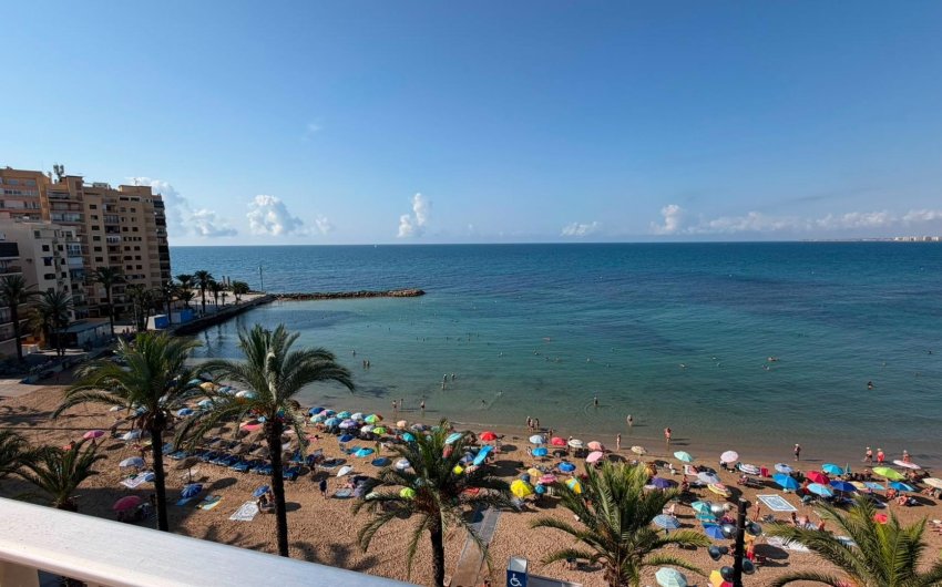 Herverkoop - Apartamento -
Torrevieja - Playa del Cura