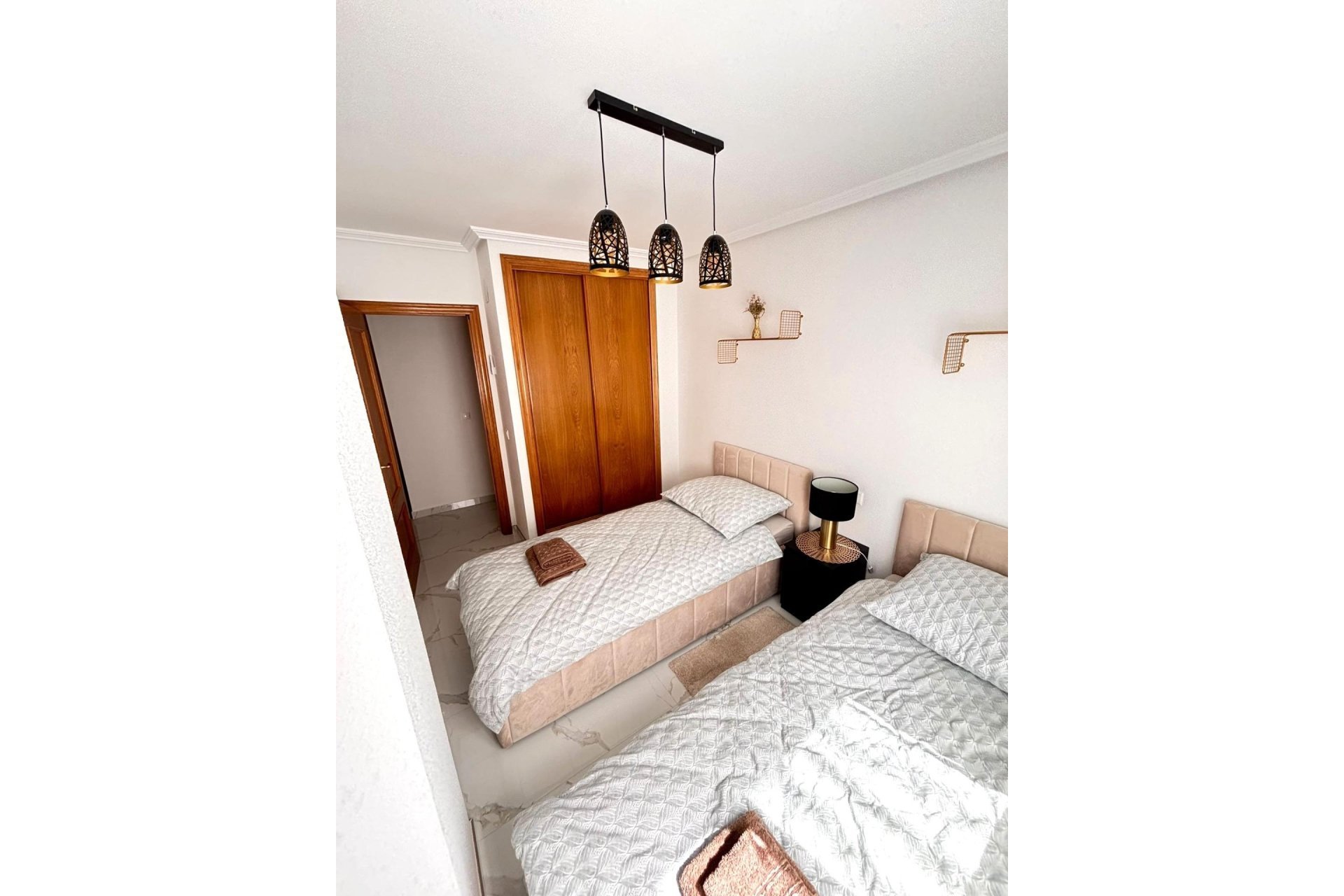 Herverkoop - Apartamento -
Torrevieja - Playa del Cura