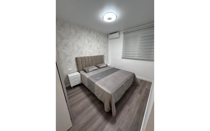 Herverkoop - Apartamento -
Torrevieja - Playa del Cura